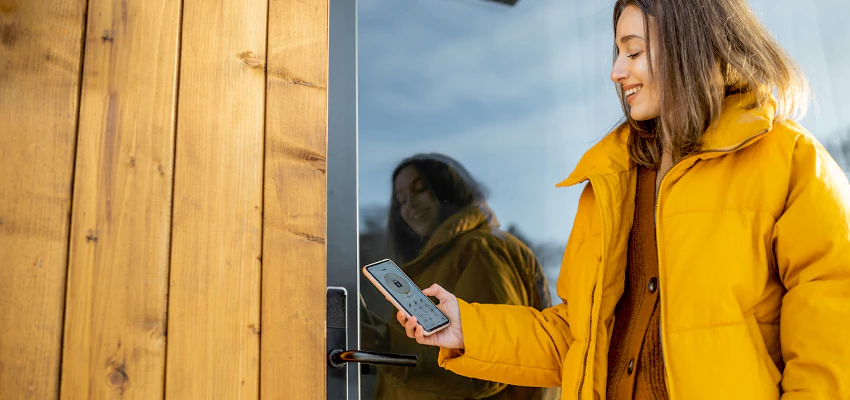 Fingerprint Smart Locks Installation Services in Country Club, California