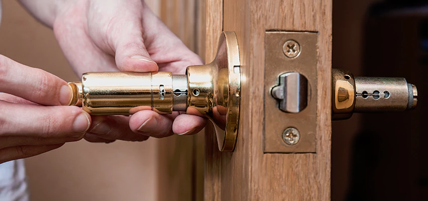Padlock Lock Replacement Assistance in Country Club, CA